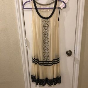 Stunning For Love &Liberty XS cream/ black details